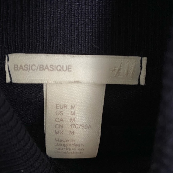 Deep Blue turtle neck - Picture 2 of 2